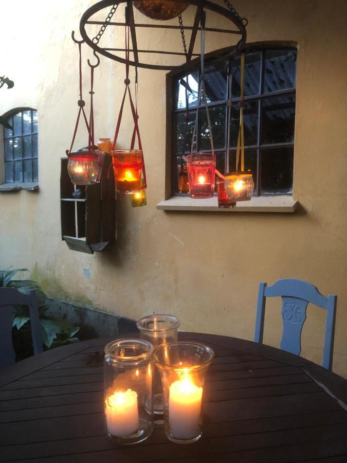 Апартаменты Retro Bolig - Fyldt Med Hygge! Ingen Luksus Kolind Экстерьер фото
